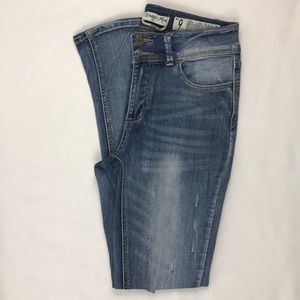 Indigo Rein Distressed Light Washed Jeans